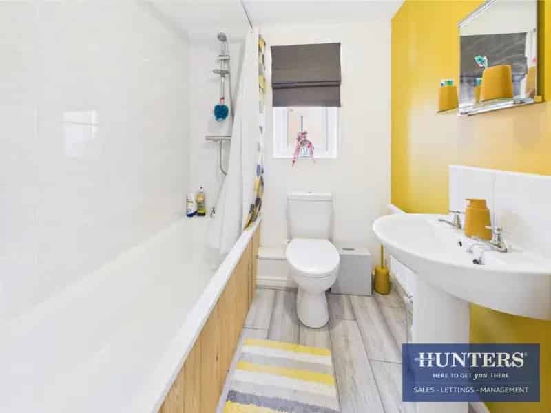 3 Bed Semi-Detached House for Sale
