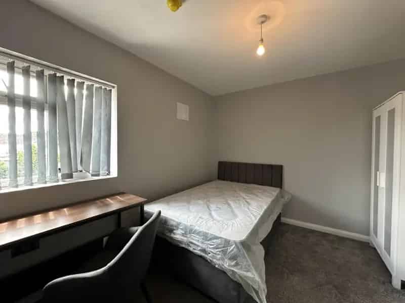 5 Bedroom HMO Licensed House To Let