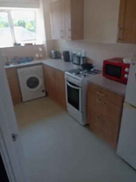 Flat For Rent in Newcastle-under-Lyme, England