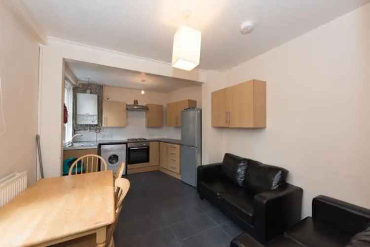 4 bedroom flat to rent