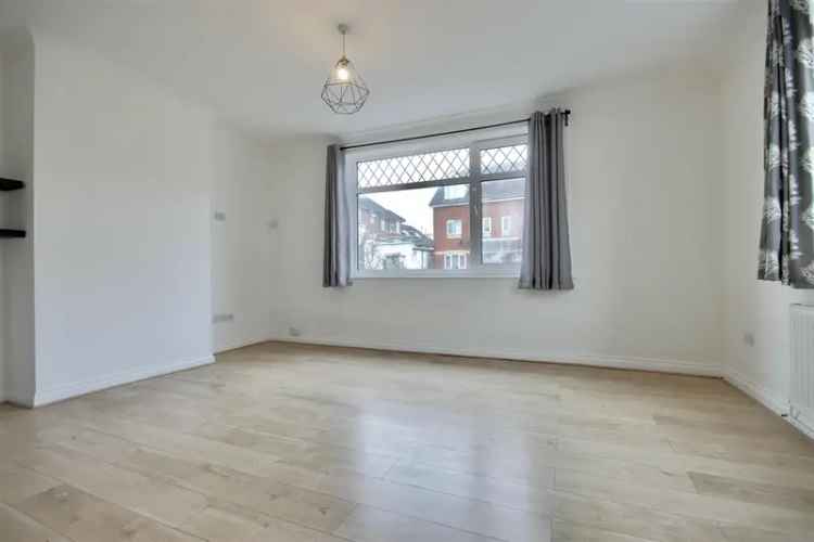 2 Bedroom End Terrace House to Rent with Off Road Parking