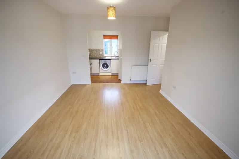 2 Bedroom Flat for Sale in Orchard Park Cambridge