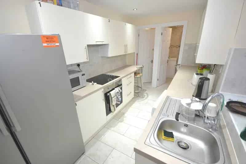 1 Bedroom House Share near Reading Town Centre All Bills Included