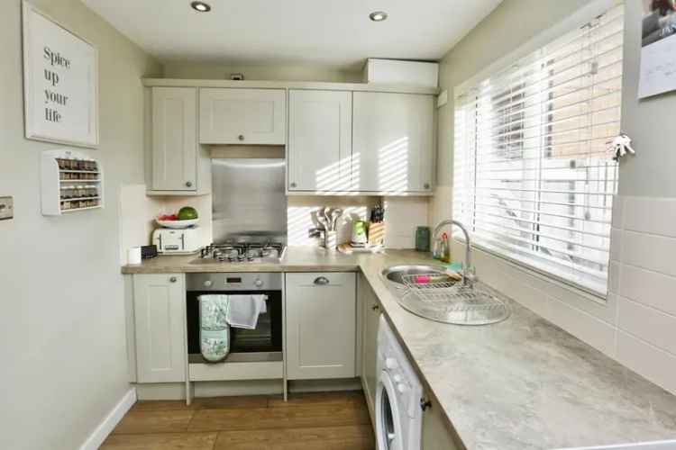Two Bedroom Semi-Detached Home in Lee-on-the-Solent