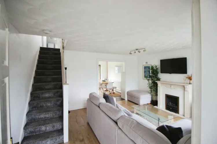 3 Bedroom Detached House for Sale in Saltney CH4