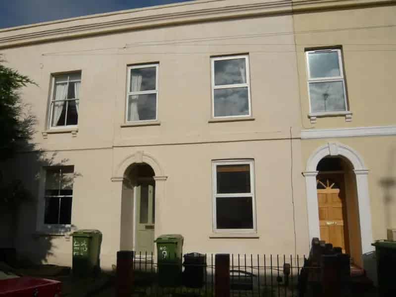 4 Bedroom Student House To Let