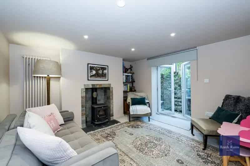4 bedroom End Terrace House to rent, London, SW9