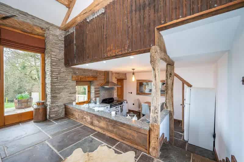 3 Bedroom Barn Conversion Longtown Herefordshire