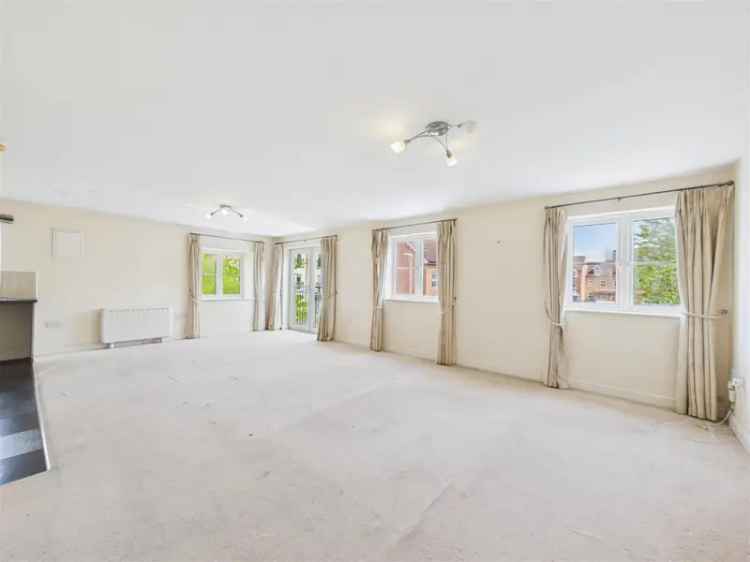 2 Bedroom Flat for Sale in Lincoln's Anchor Quay