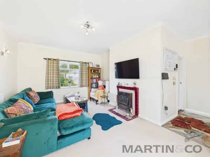 2 Bedroom Bungalow To Rent