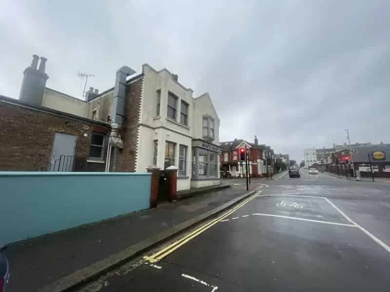 3 Bedroom Student Flat Brighton Marina August 2025
