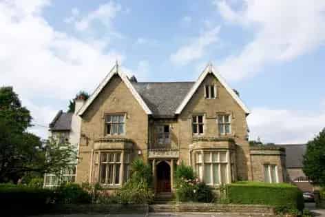 Manchester Student Accommodation: Victorian Mansion & Modern Flats