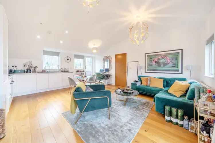 One Bedroom Top Floor Apartment Near Station