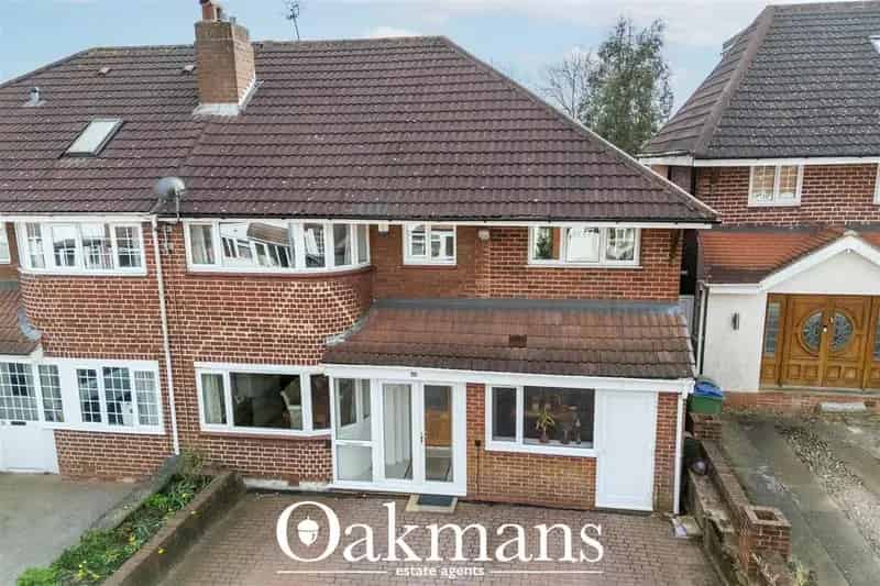 6 Bedroom Semi Detached House For Sale
