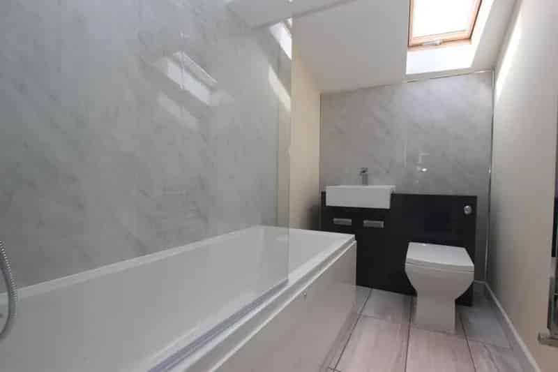 2 bedroom House
 To Let