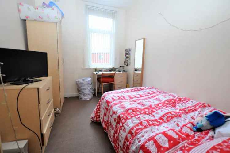 3 bedroom flat to rent