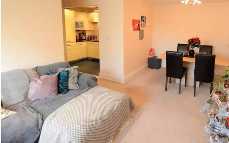 2 Bedroom Flat To Rent Available 18092025
