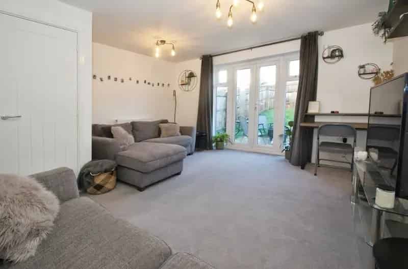 3 Bedroom Semi Detached House Coity Bridgend