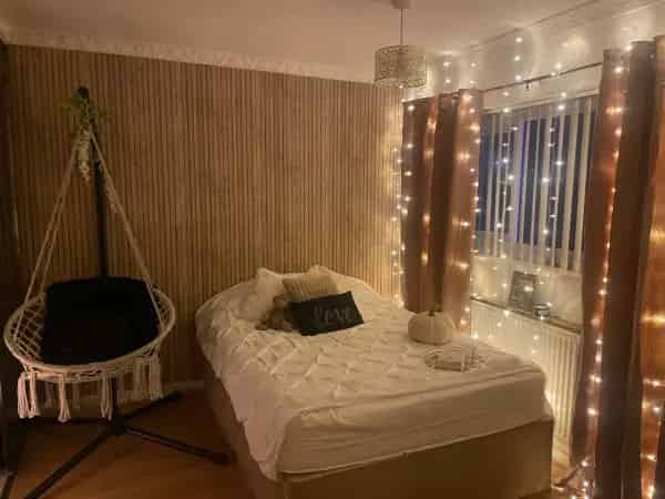 3 Bed 1.5 Bath House with Large Garden