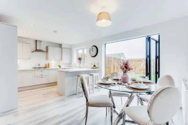 4 Bedroom Family Home with Detached Garage and Gardens