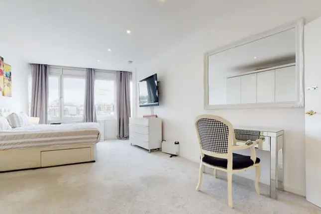 Flat for sale in Brompton Road, London SW3