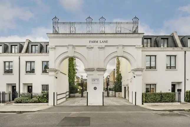 Three Double Bedroom New Build House for Sale in Rainsborough Square London SW6