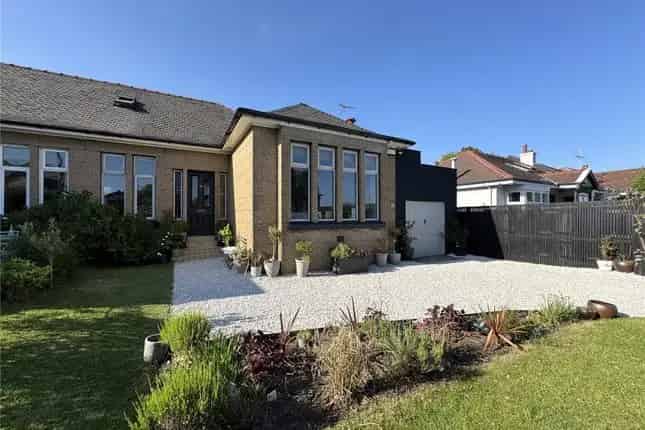 4 Bedroom Extended Bungalow for Sale Jordanhill Glasgow
