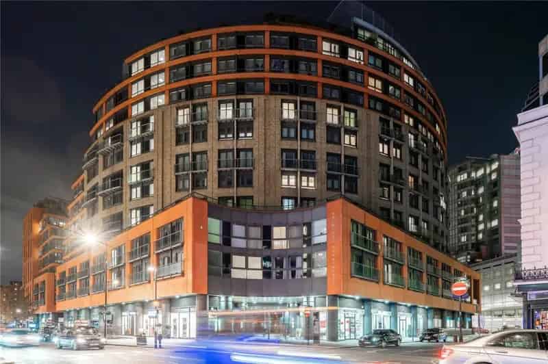 1 Bedroom Flat for Sale in Paddington Basin near Paddington Station