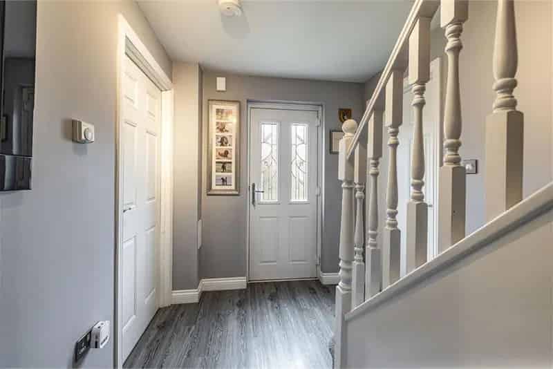 5 Bed Detached House with 2 Reception Rooms in Tweedbank