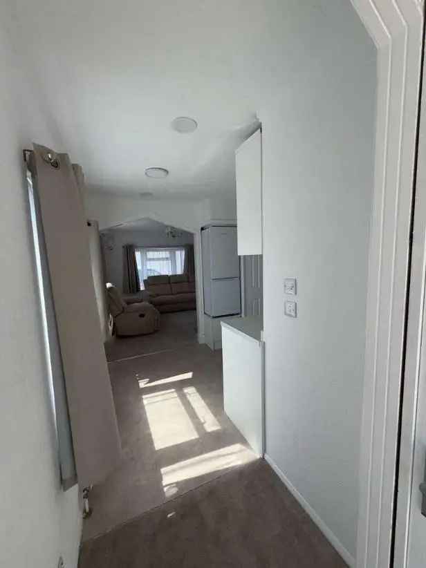 2 Bed Park Home for Over 50s - Pet Friendly