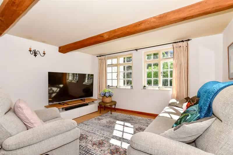 2 bedroom cottage for sale