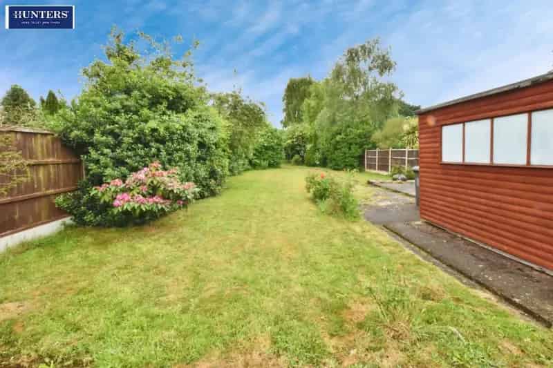3 bedroom Bungalow
 For Sale 
Total Size: 760 SQ FT