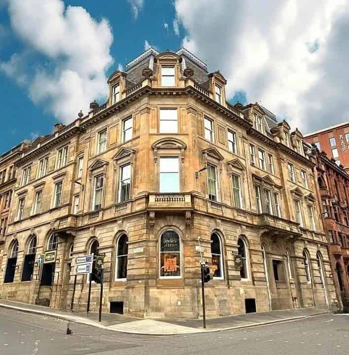 4 Bedroom Flat to Rent in Glasgow City Centre