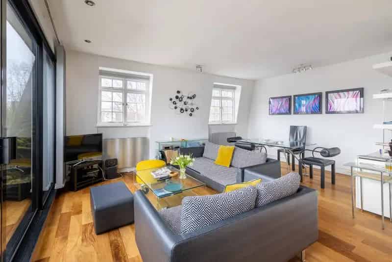 Flat For Rent , London, England