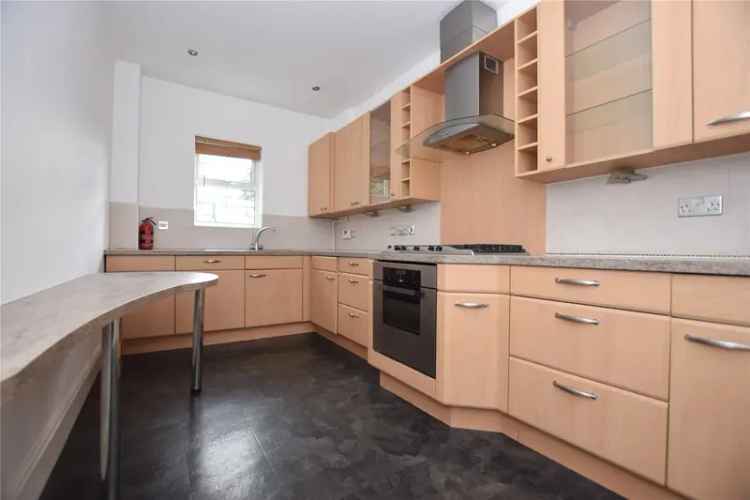 Apartment For Rent in Sheffield, England