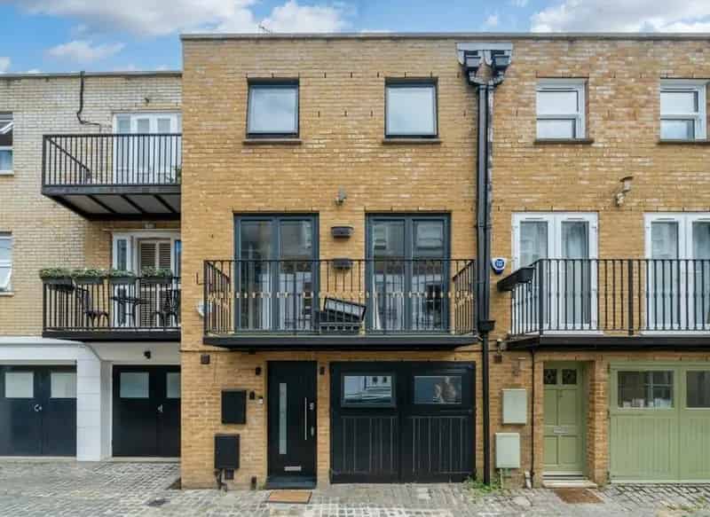 3 Double Bedroom 3 Bathroom Mews House Fulham West Brompton