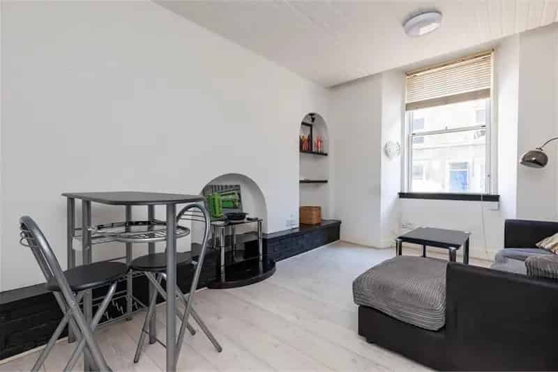 1 Bed Flat Polwarth Ground Floor Open Plan Near Fountain Park