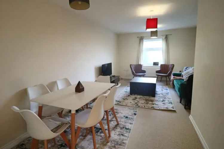 2 Bedroom Flat Near Train Station and A14