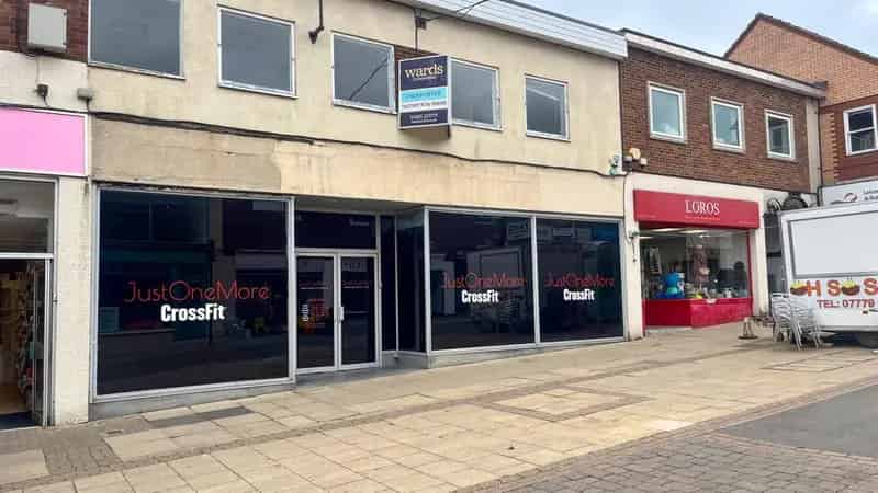 Retail Premises 3711 sq ft Hinckley Prime Location