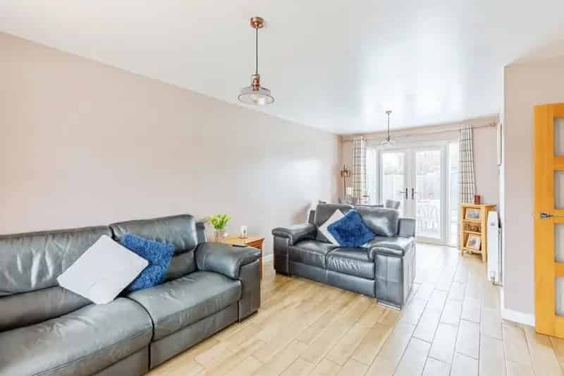 Immaculately Presented 3-Bed Home with Modern Extension
