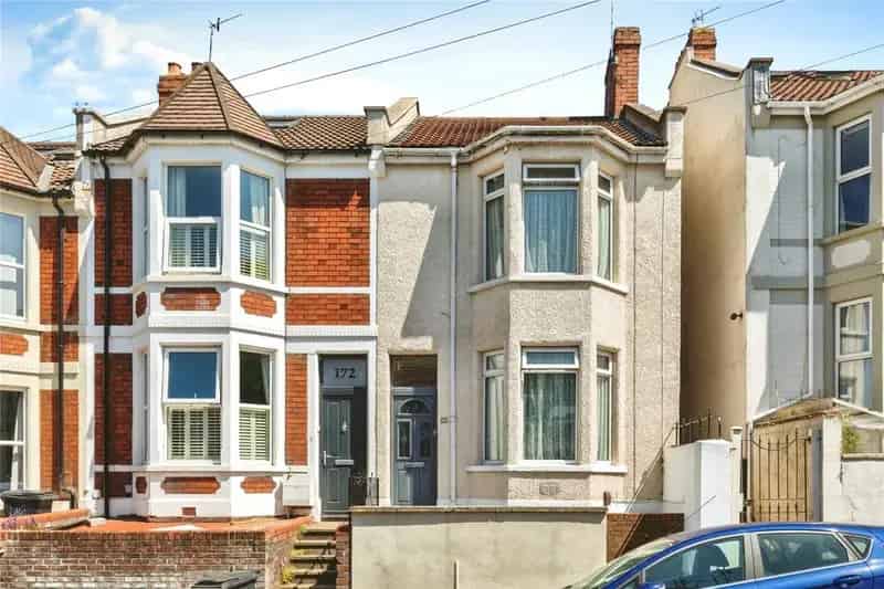 3 Bedroom End of Terrace House for Sale