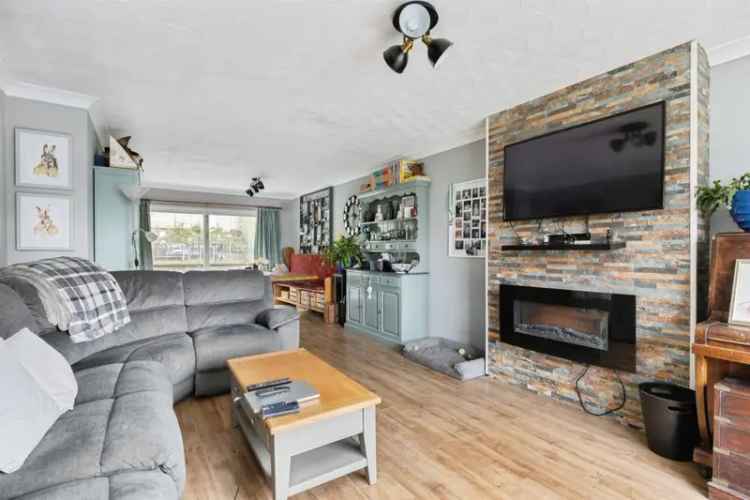 4 Bedroom Detached House Hellesdon Norwich