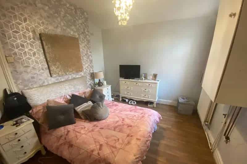 2-Apartment End Terrace Freehold Investment Property
