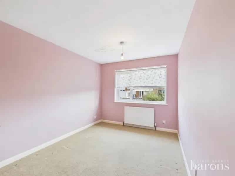 3 Bed Family Home for Sale Near Basingstoke