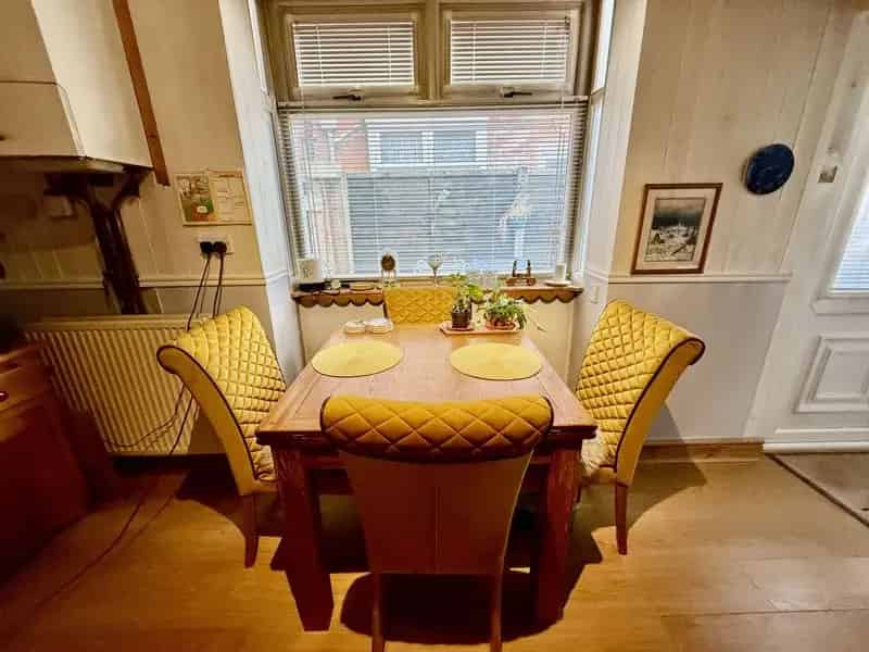 3 Bedroom Characterful Period Terrace House to Rent