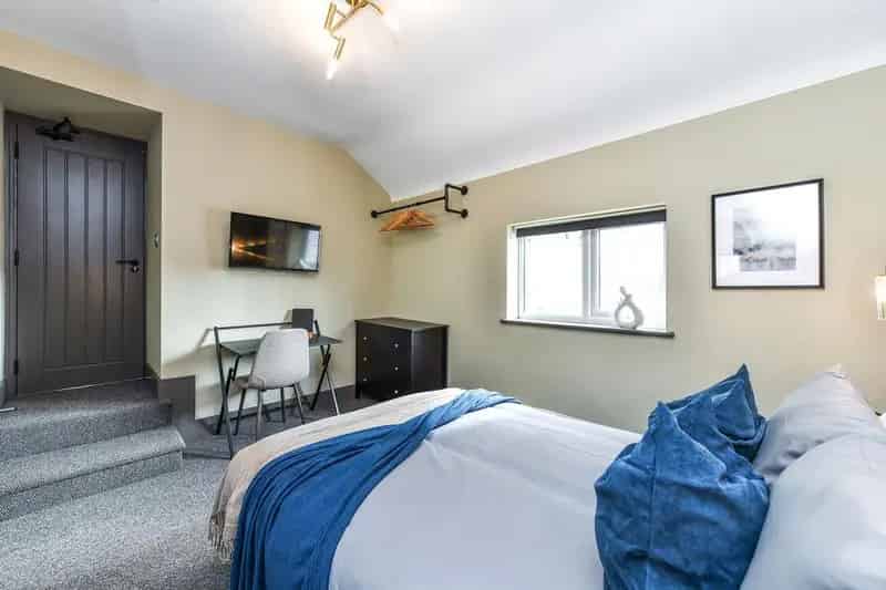 Studio to Rent