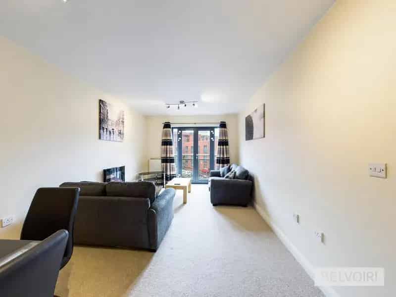 2 Bedroom Flat to Rent
