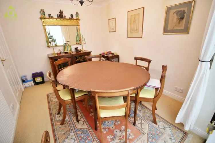 4 Bedroom Detached House for Sale - No Onward Chain