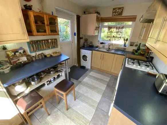 2 Bedroom Semi-Detached House for Sale in Stroud