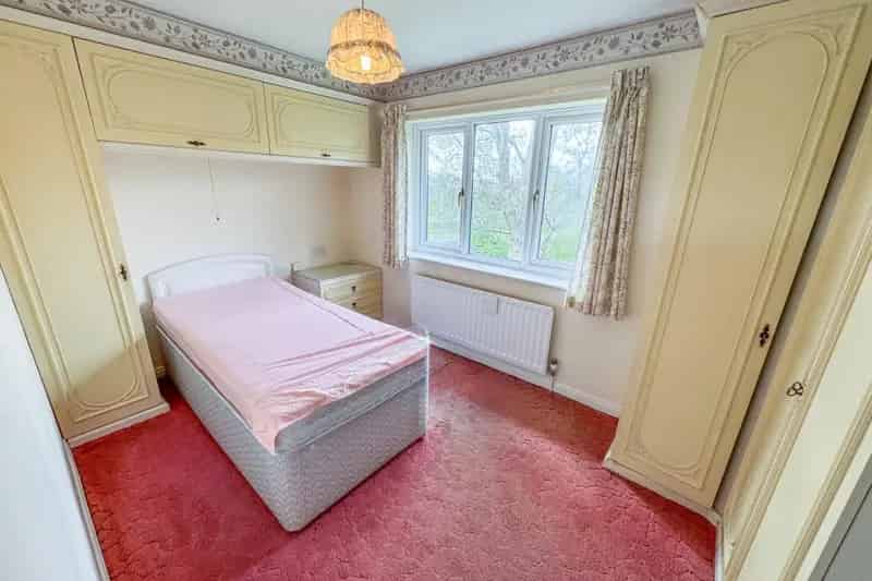 2 Bedroom Retirement Flat For Sale Over 50s